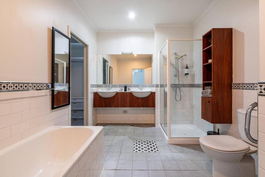 Spacious Penthouse With Spectacular Harbour Views! Auckland Esterno foto